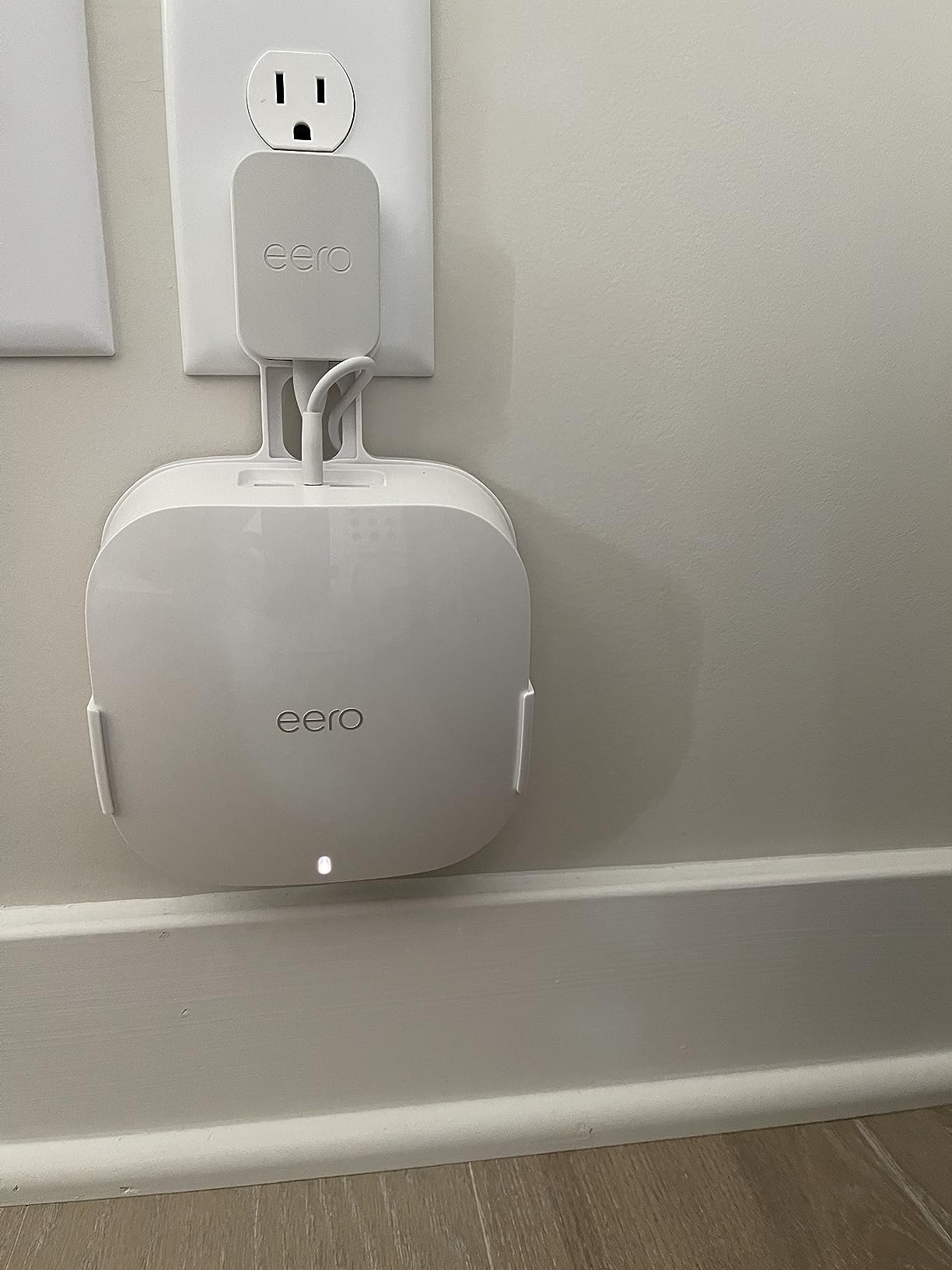 Like-New Amazon eero Pro 6 tri-band mesh Wi-Fi 6 router with built-in Zigbee smart home hub customer photo 1