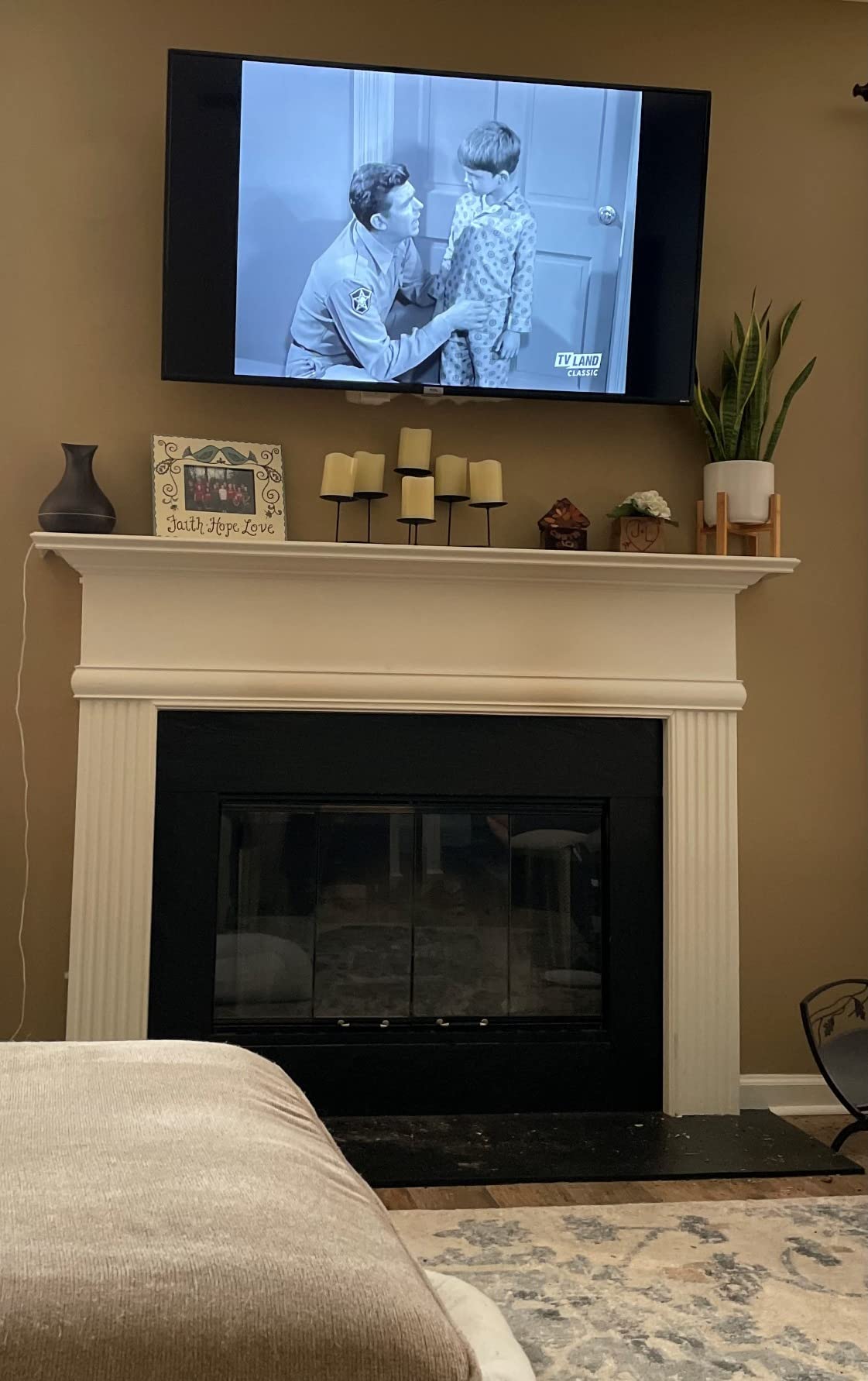 TCL 50-Inch 4-Series Roku TV customer photo 2