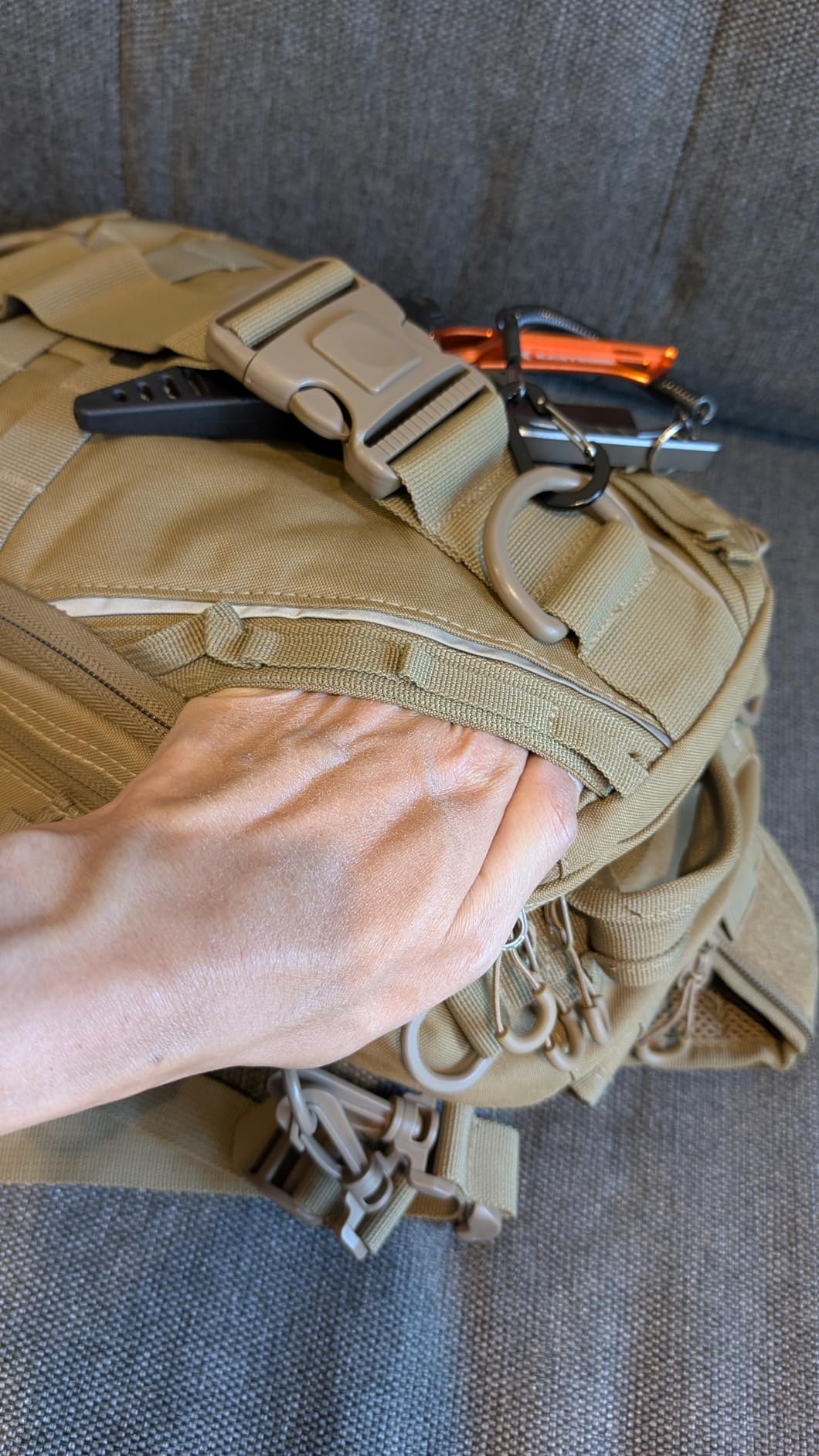 Piscifun Fishing Backpack, Rod Holders, Lightweight Sling Bag, Khaki Large customer photo 1