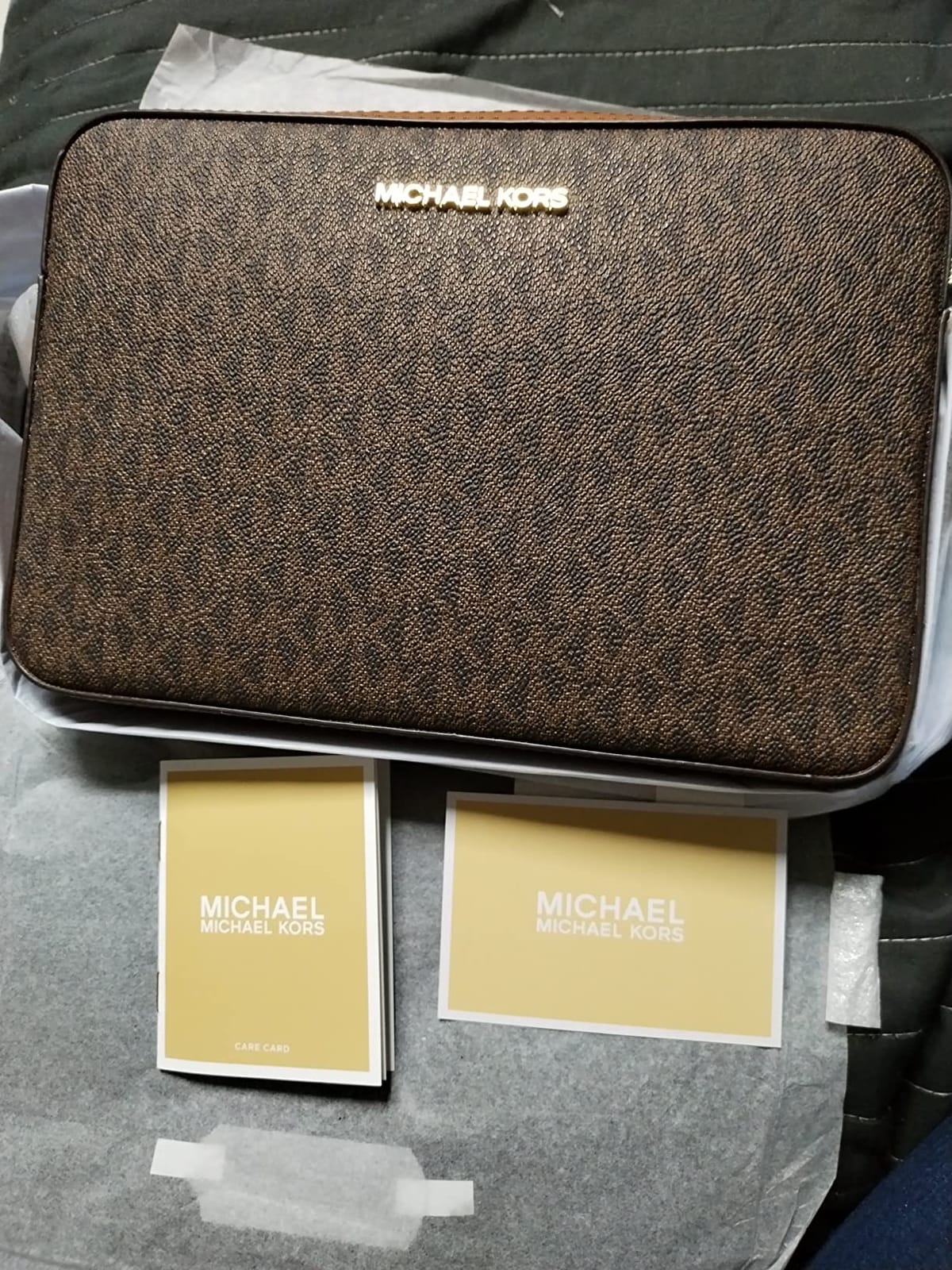 Michael Kors Jet Set Crossbody customer photo 2