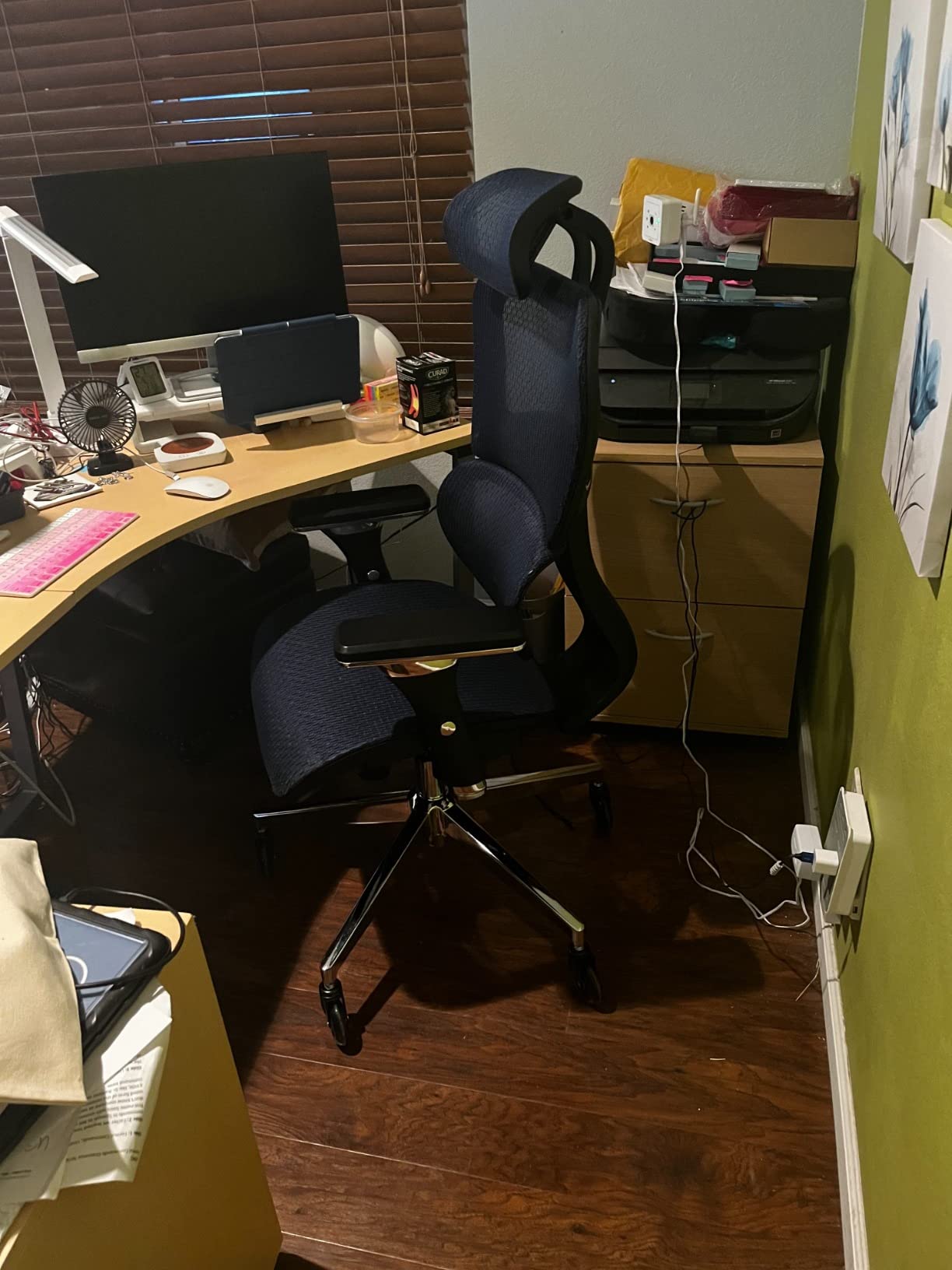 Oline ErgoPro Ergonomic Office Chair with 4D Adjustable Armrest, 3D Lumbar Support and Blade Wheels - Mesh Computer Gaming Rolling Desk Executive Swivel Home Chair (White) customer photo 2