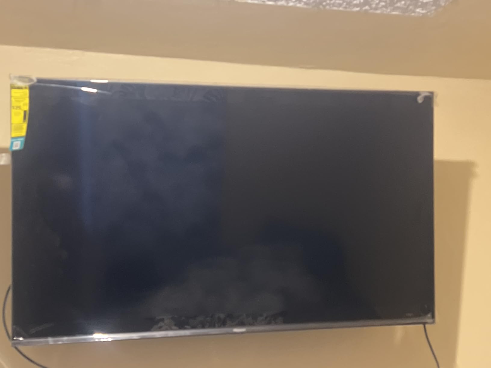 Hisense 43-Inch Class A6 Series 4K UHD Smart Google TV with Alexa Compatibility, Dolby Vision HDR, DTS Virtual X, Sports & Game Modes, Voice Remote, Chromecast Built-in (43A6H) , Black customer photo 2