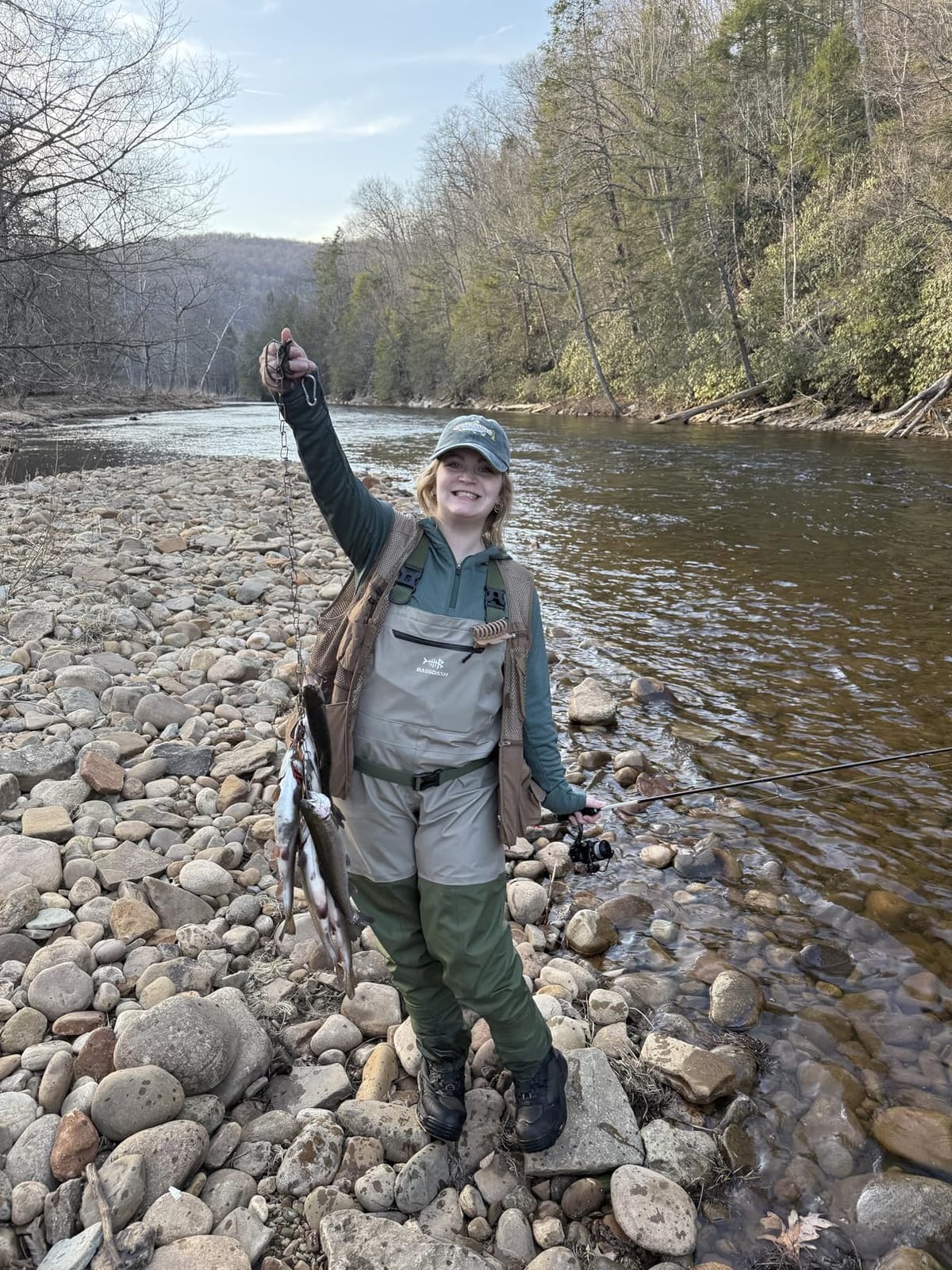 BASSDASH IMMERSE Women’s Breathable Stocking Foot Fishing Waders Waterproof Lightweight Chest Wader customer photo 1