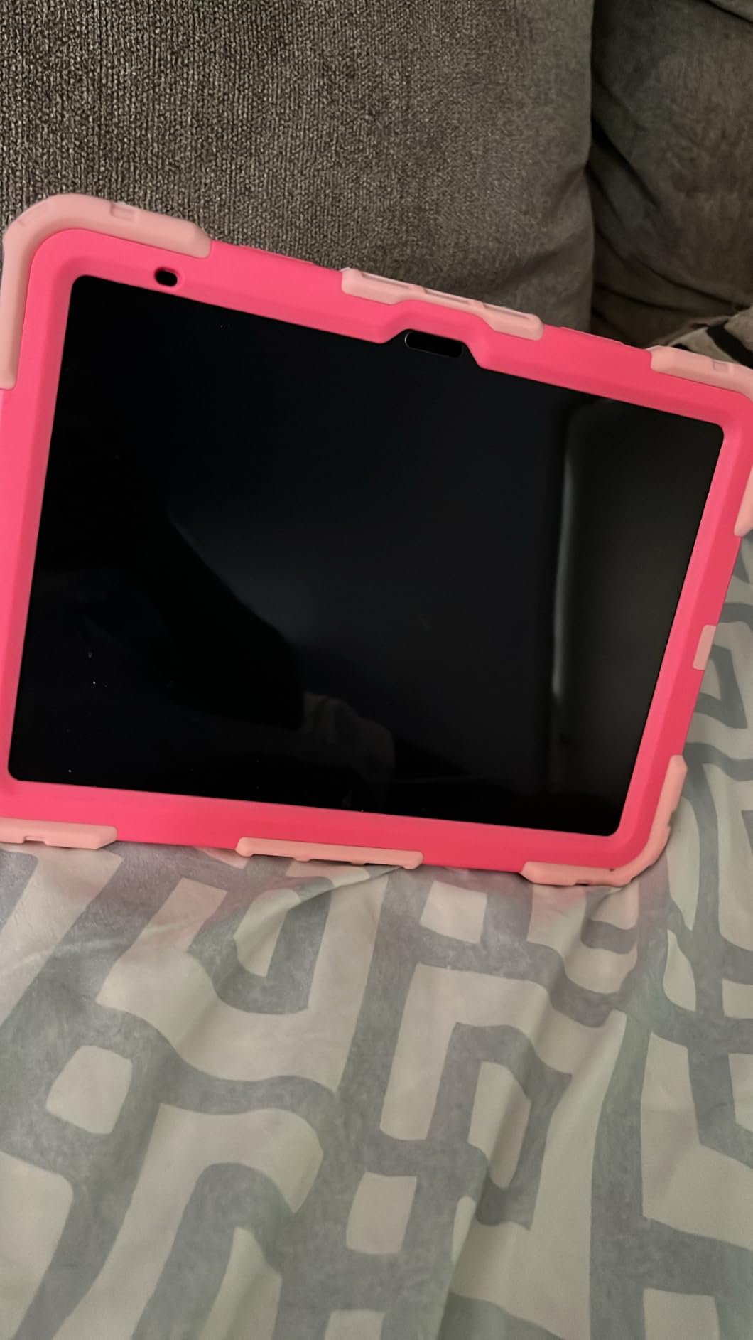 Apple iPad Air M1 Renewed customer photo 2