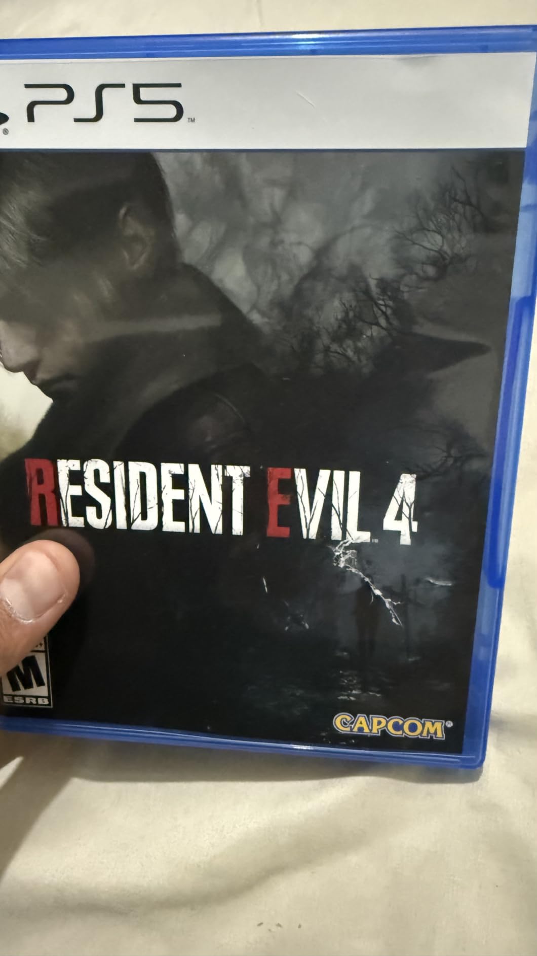 Resident Evil 4 - PS5 customer photo 2
