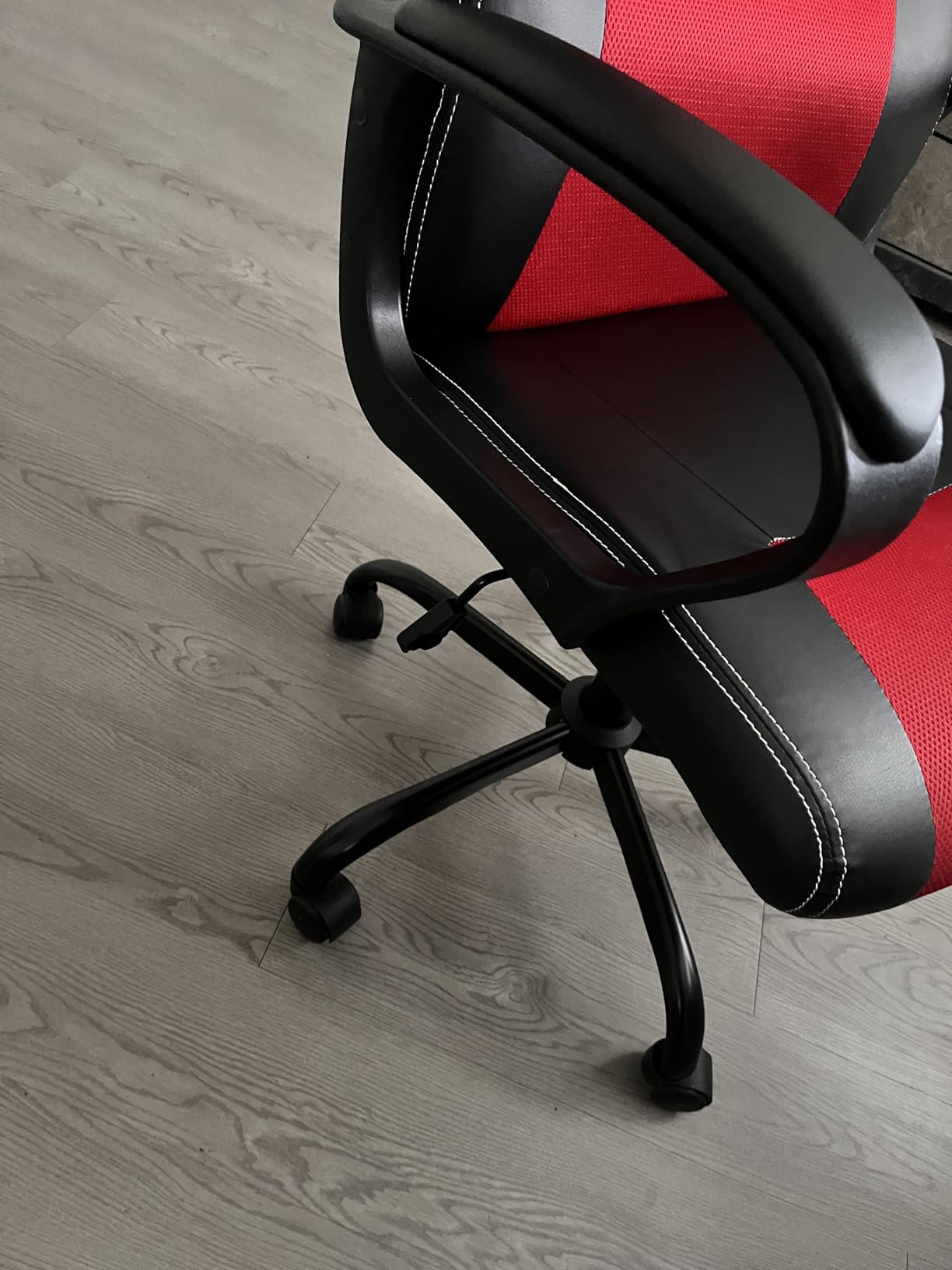 Gaming Chair PC Computer Chair Office Chair for Adult Teen Kids, Ergonomic PU Leather Gamer Chair with Lumbar Support High Back Adjustable Rolling Swivel Desk Chair, Black customer photo 1