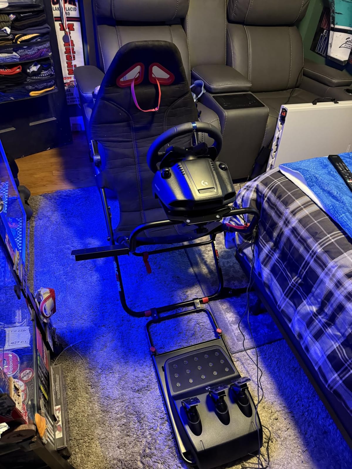 RACGTING Foldable Racing Simulator Cockpit for Logitech Thrustmaster MOZA customer photo 1