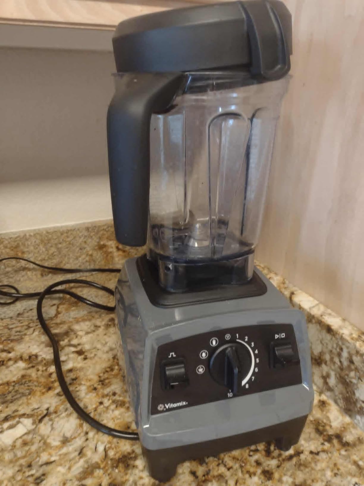 Vitamix Explorian with Programs Blender, Black (Renewed Premium) customer photo 1
