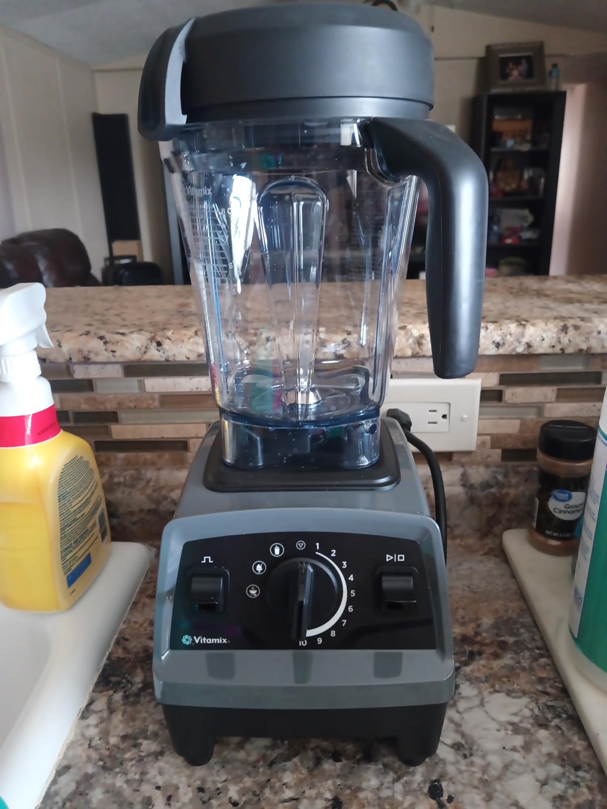 Vitamix Explorian with Programs Blender, Black (Renewed Premium) customer photo 2