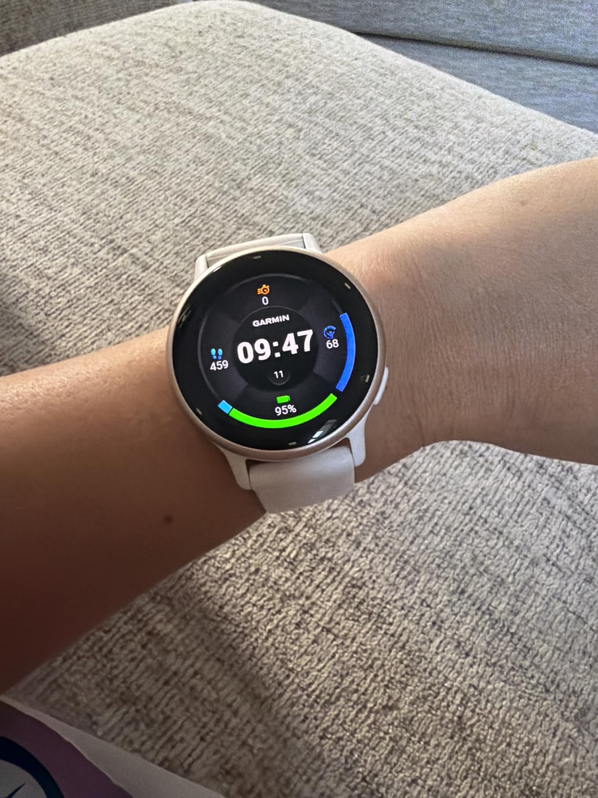 Garmin vívoactive® 5, Health & Fitness GPS Smartwatch, 42mm, Navy customer photo 1