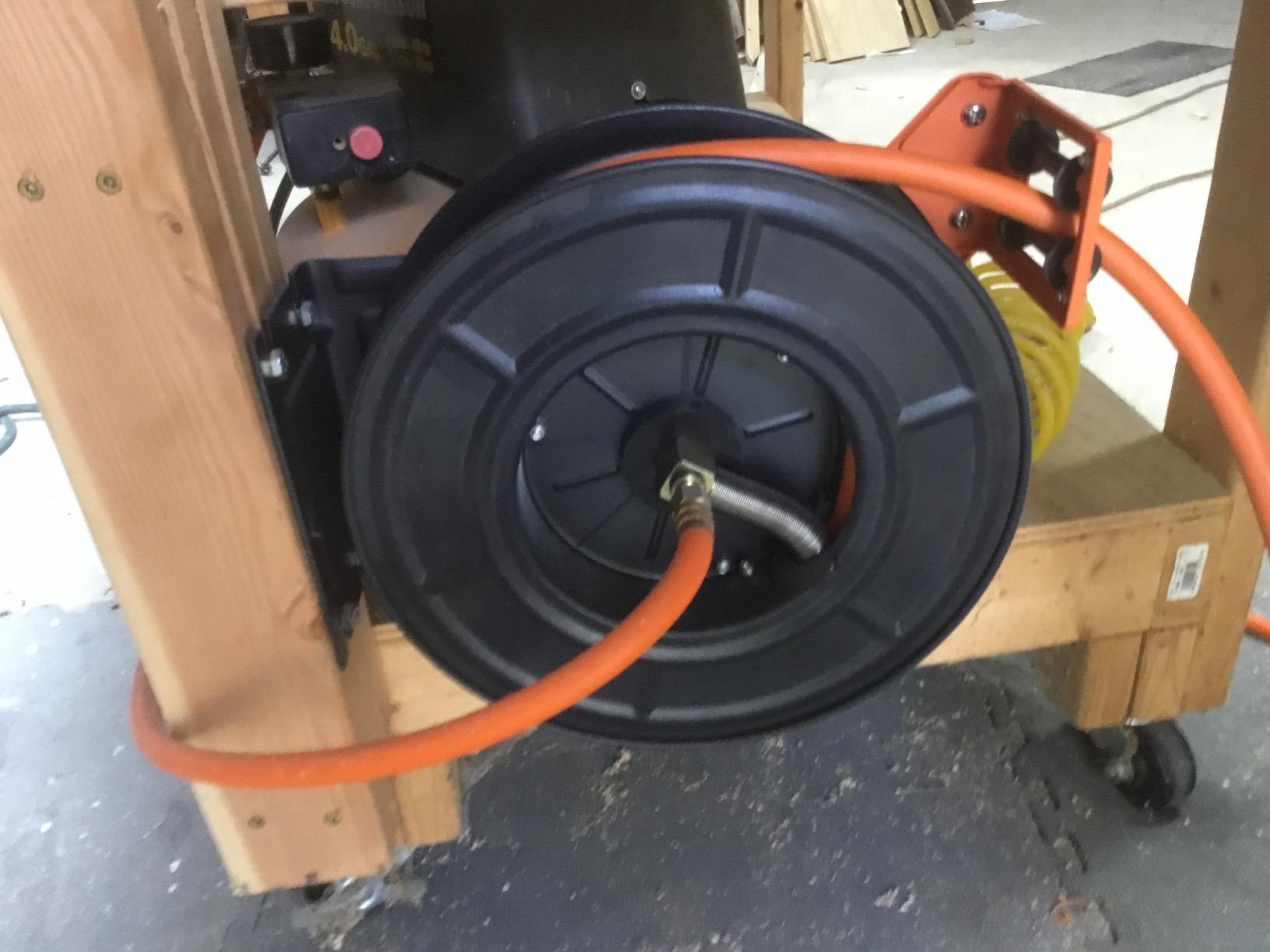 Giraffe Tools Retractable Air Hose Reel 50ft with Swivel Bracket 3/8