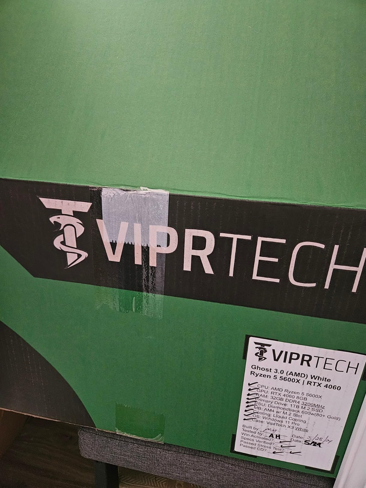 VIPRTECH Ghost 3.0 GamingPC, Ryzen 7, RTX 4060 8GB, 16GB/1TB SSD Onyx Black customer photo 1