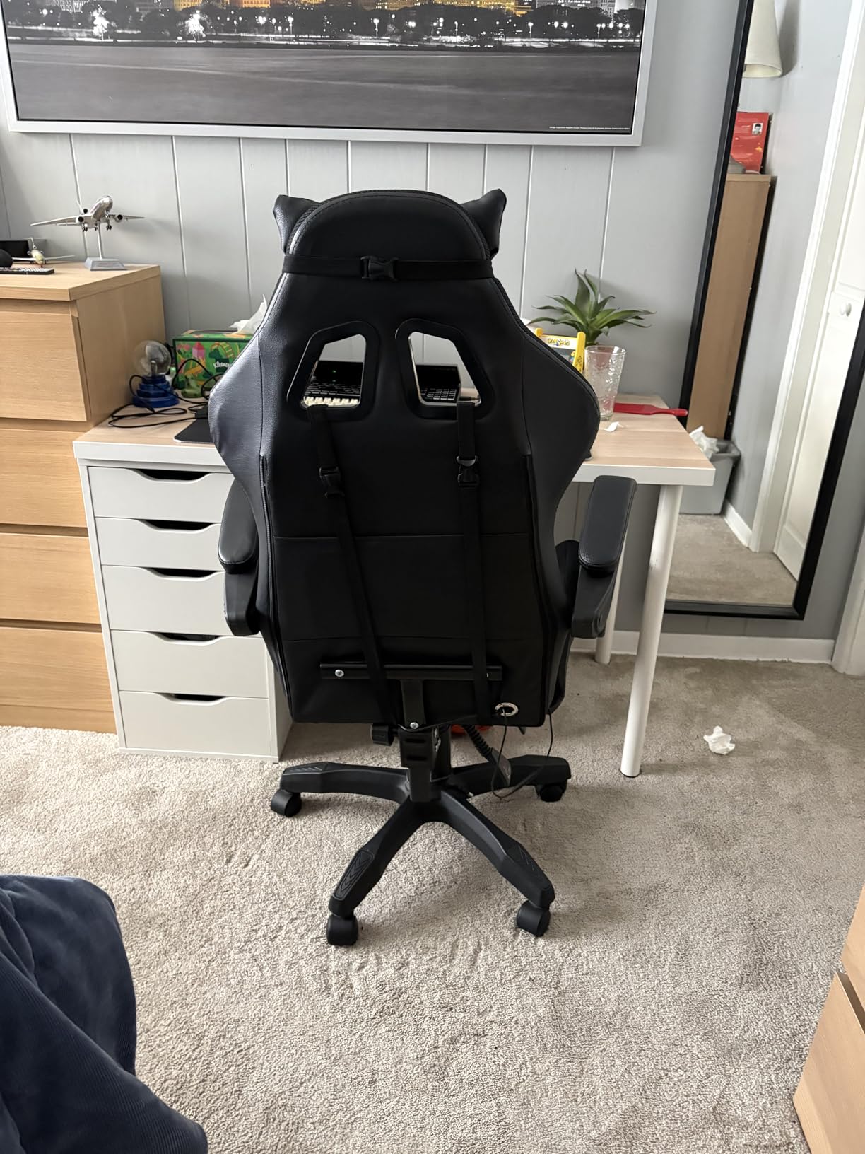 Bigzzia Gaming Chair with RGB LED Lights for Kids & Adults (Black/Green) customer photo 2