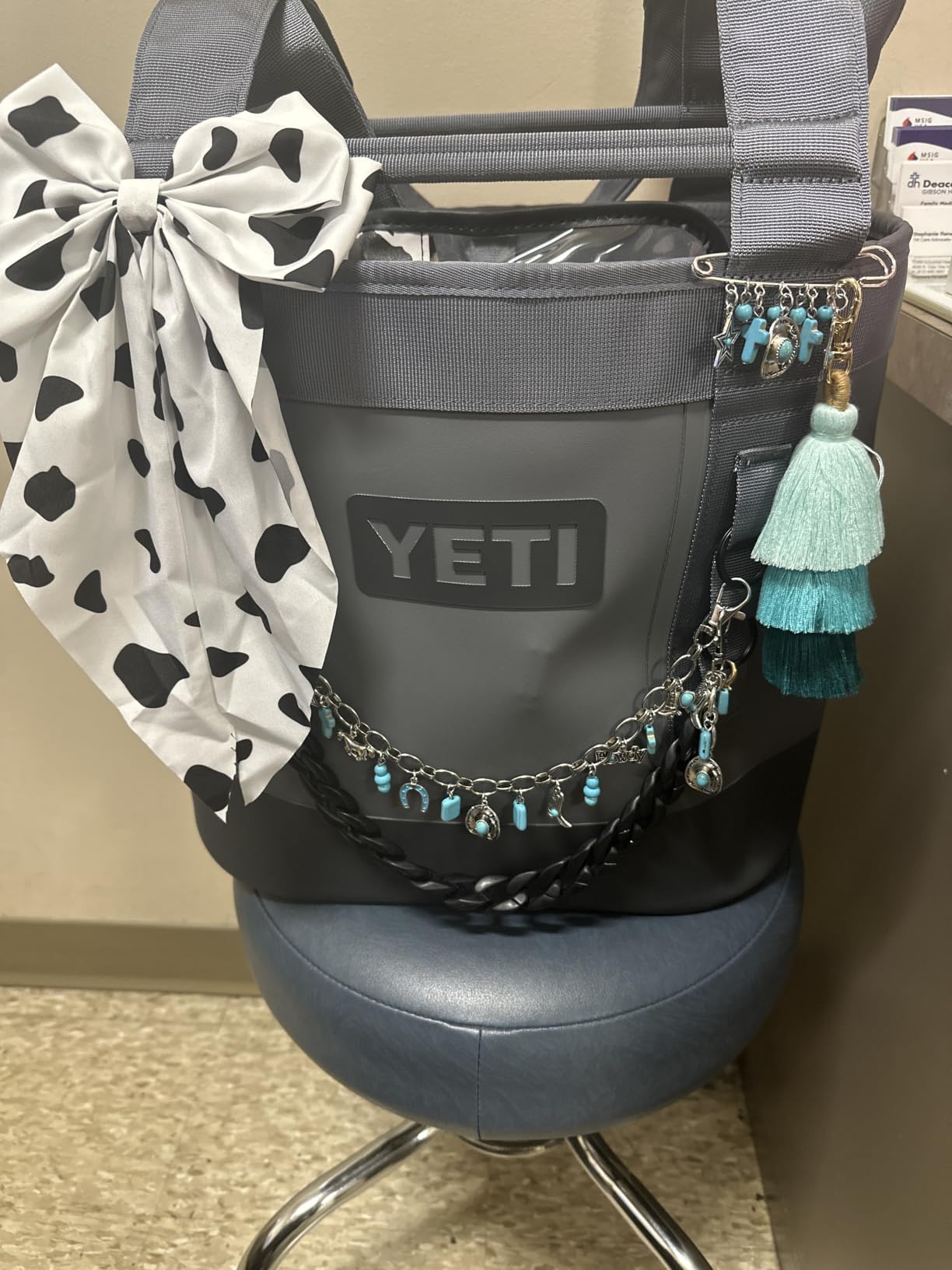 YETI Camino 20 Carryall with Internal Dividers, All-Purpose Utility Bag customer photo 2