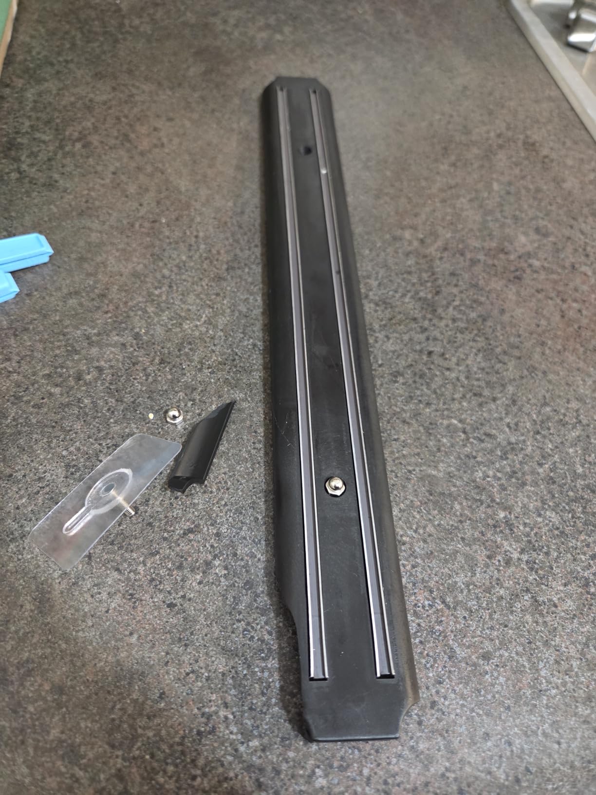 Magnetic Knife Holder,15 Inch Magnetic Knife Storage Strip,Knife Bar Block Magnet,Kitchen Utensil Holder,Tool Holder,Multipurpose Magnetic Knife Rack customer photo 1