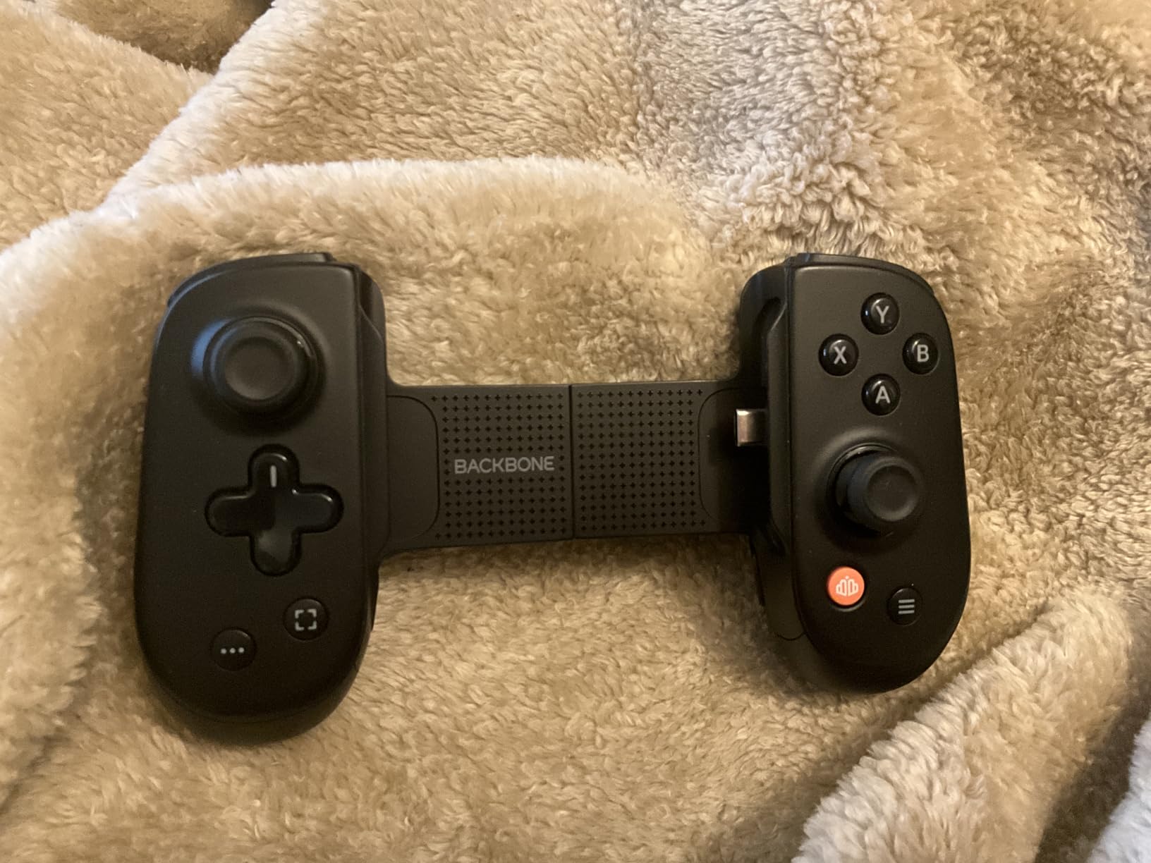 BACKBONE Pro Gaming Controller customer photo 1