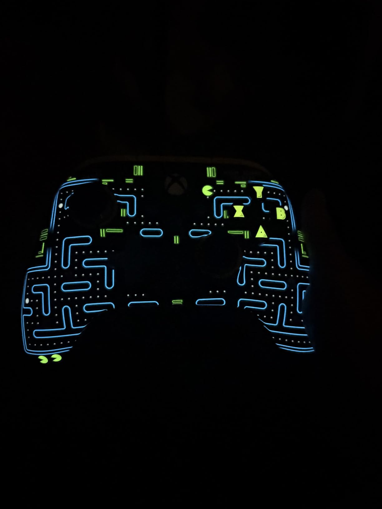 PowerA Wireless Controller for Xbox Series X|S - PAC-MAN Special Edition, hall effect thumbsticks, low latency wireless, officially licensed, works with Xbox One and Windows 10/11 customer photo 1