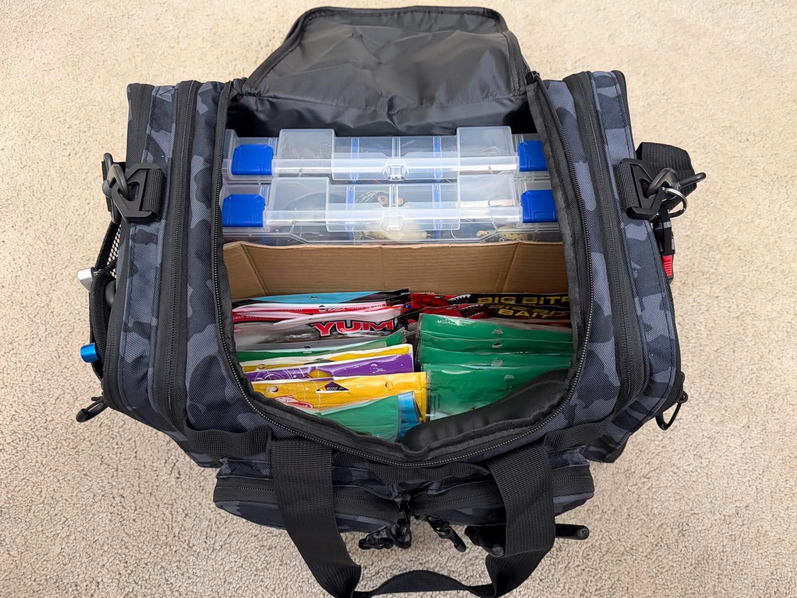 PLUSINNO Tackle Bag - Expandable Fishing Bag for Saltwater & Freshwater - Water Resistant Fishing Gear Shoulder Bag For Men, All-purpose Carrying Bags for Outdoors customer photo 2