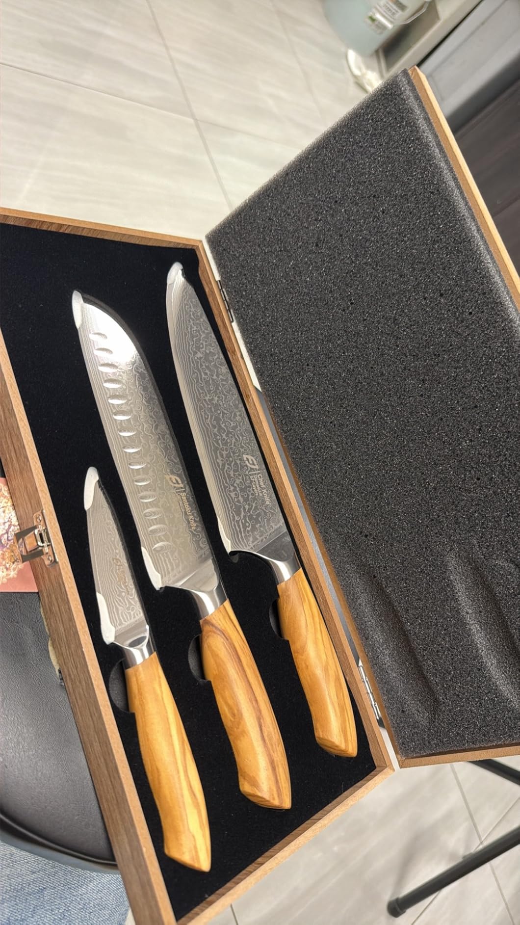 Emojoy 8-Inch Damascus Chef Knife, 67-Layer Japan Steel, Olive Wood Handle customer photo 2