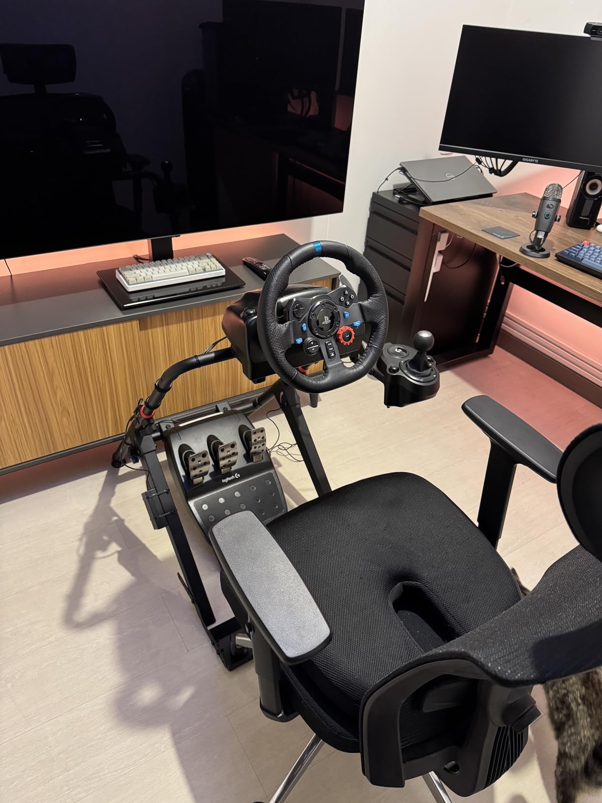 ARES WING Sim Racing Wheel Stand Foldable with Chair Fixing Slot customer photo 2