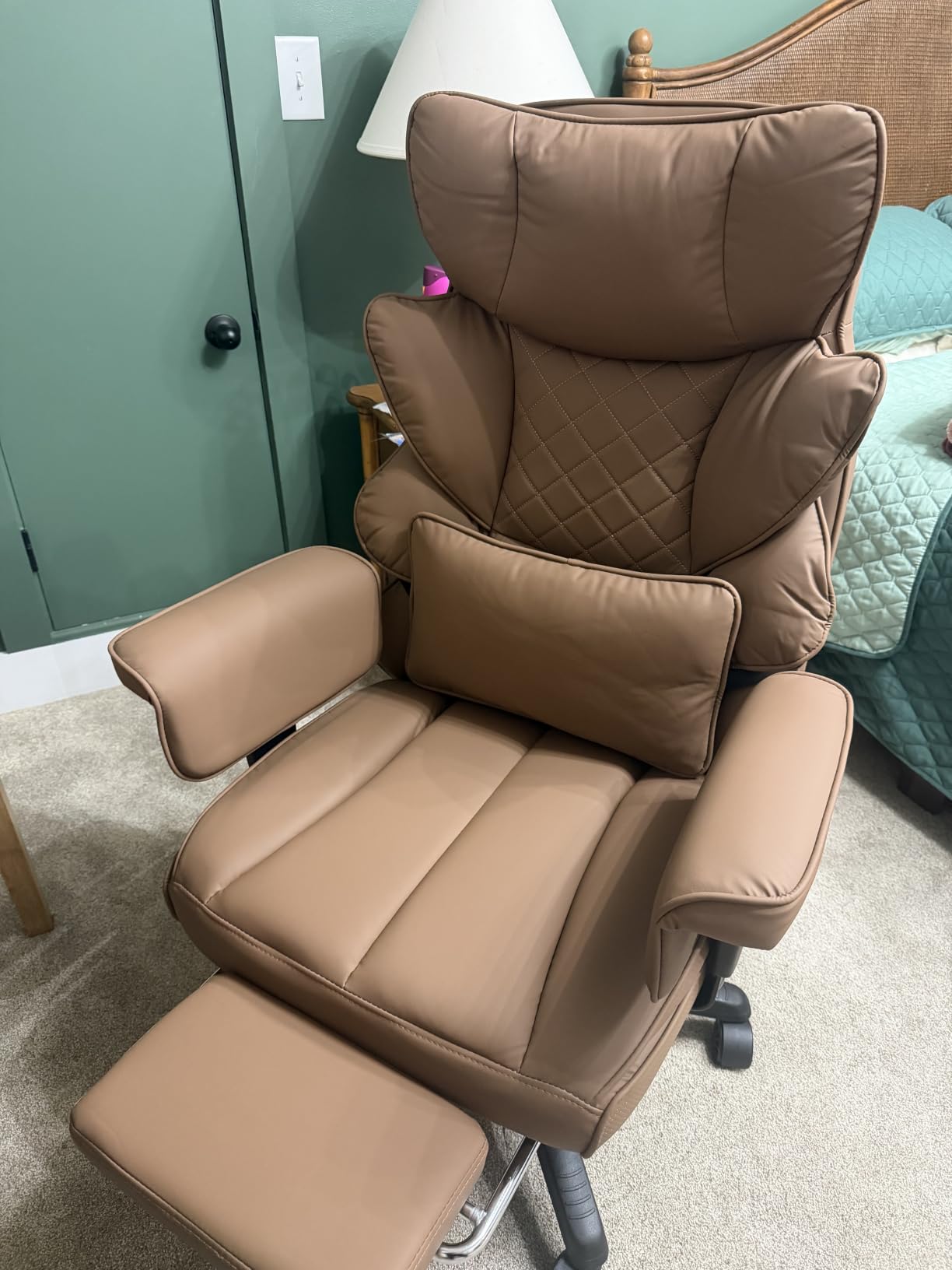 Dowinx Big and Tall Office Chair with Pocket Spring Cushion,High Back Computer Gaming Chairs with Adjustable Armrests,Executive Desk Chairs with Lumbar Support and Footrest,PU -White customer photo 2