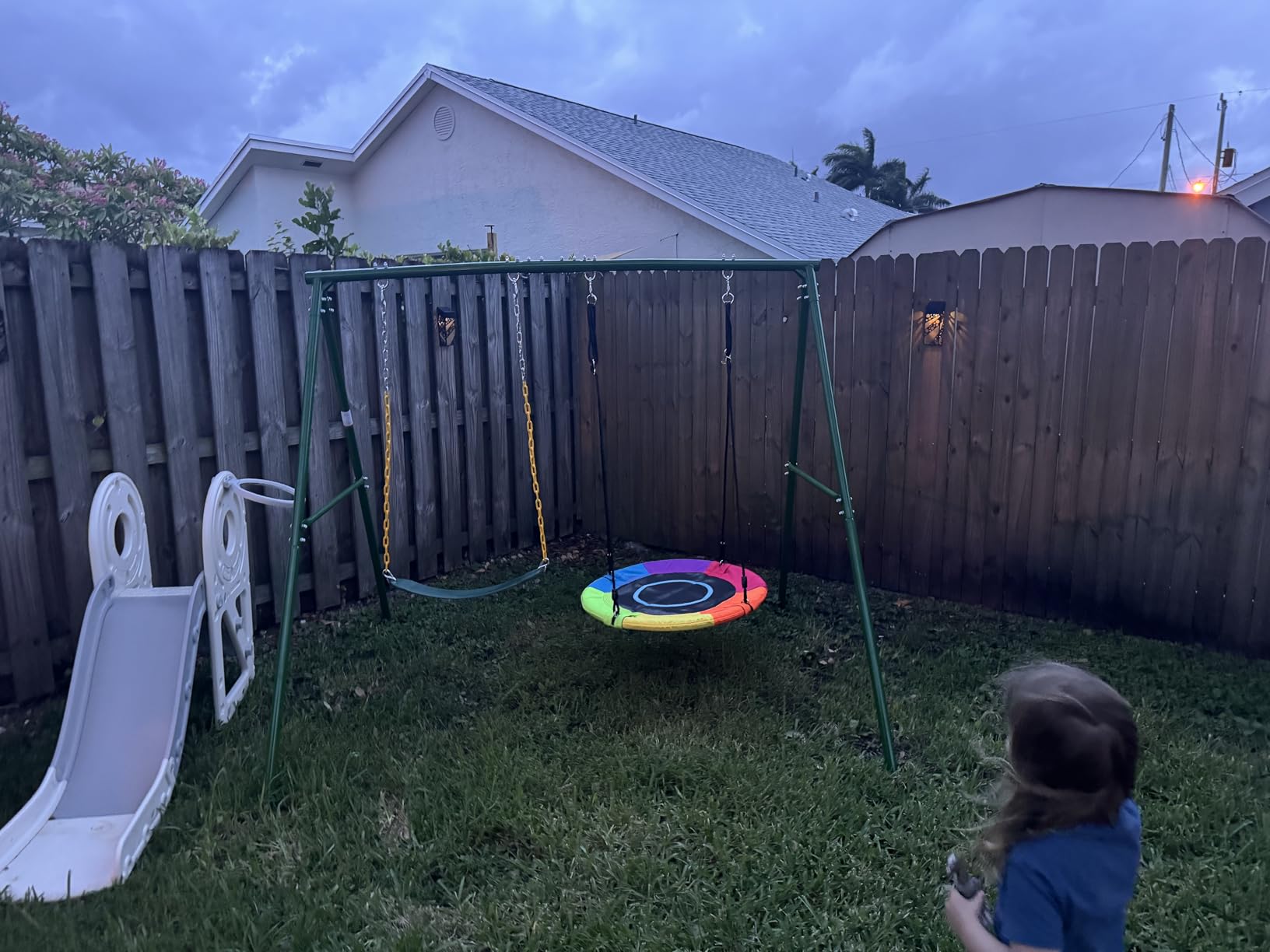 Trekassy 440lbs Swing Sets for Backyard, 2 Seat Saucer & Belt Swing customer photo 2