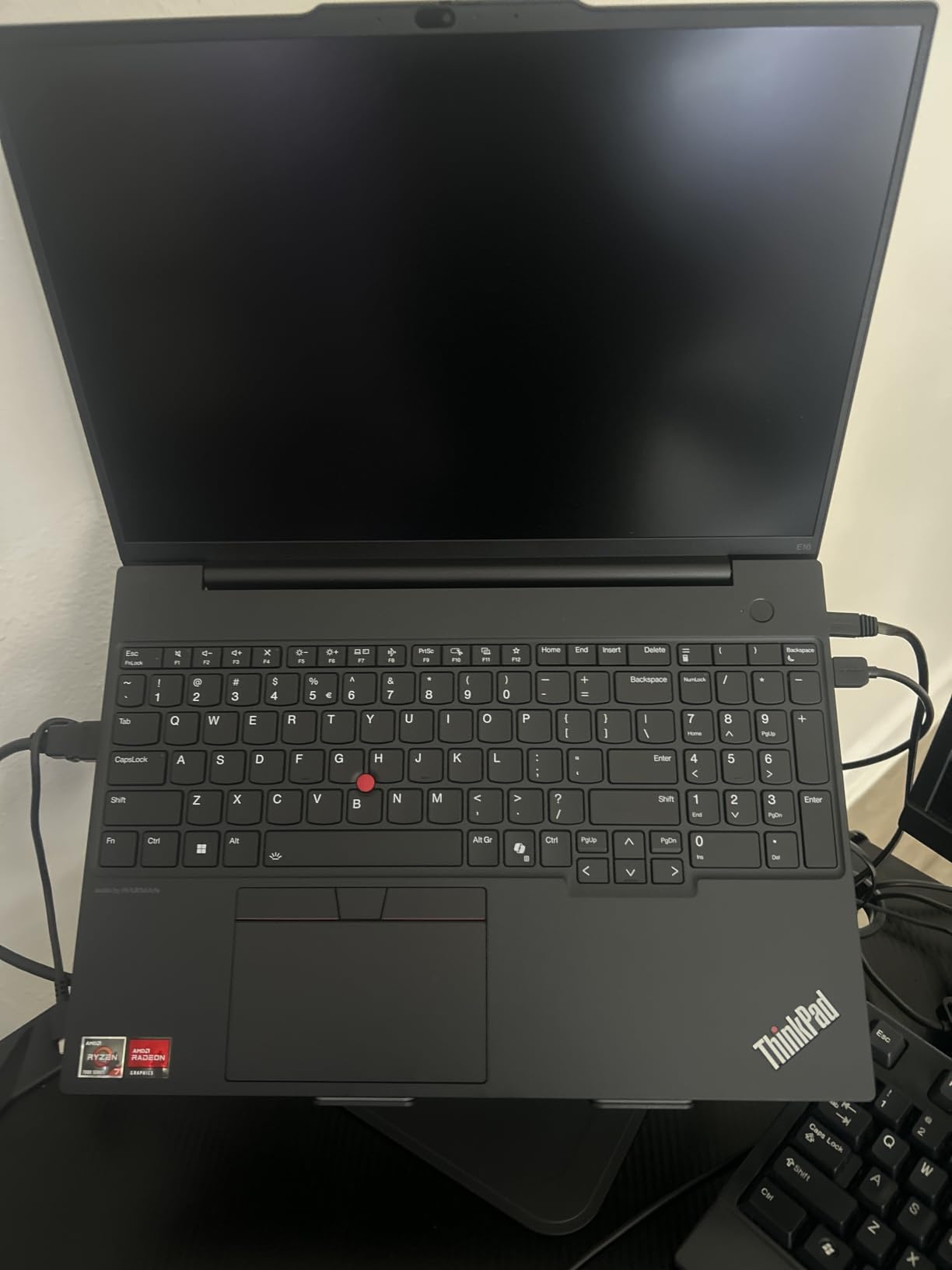 Lenovo ThinkPad E16 customer photo 1