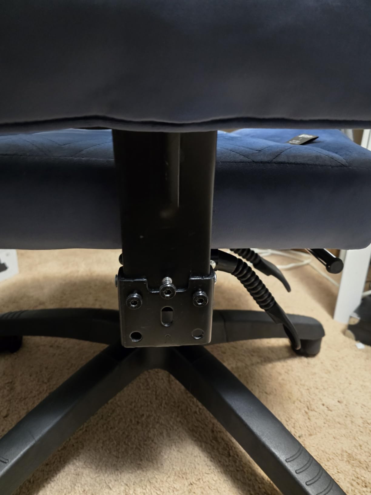 Dowinx Gaming Chair with Heated Massage Lumbar Support,Big and Tall Fabric Gaming Chairs for Adults with Footrest, Ergonomic Computer Game Chair with Poket Spring Cushions, 350lbs, Green customer photo 2