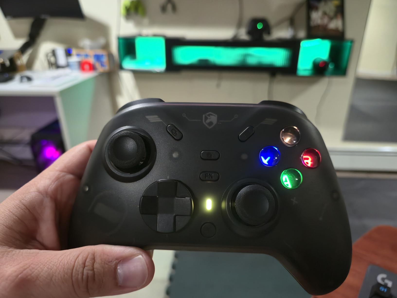 ECHTPower PC Gaming Controller–Wireless for PC with Hall-Effect Joysticks, 1000Hz Polling Rate, No Drift, Turbo & Vibration, Compatible with Windows/Switch/iOS/Android/Steam –Place & Charge Dock customer photo 2