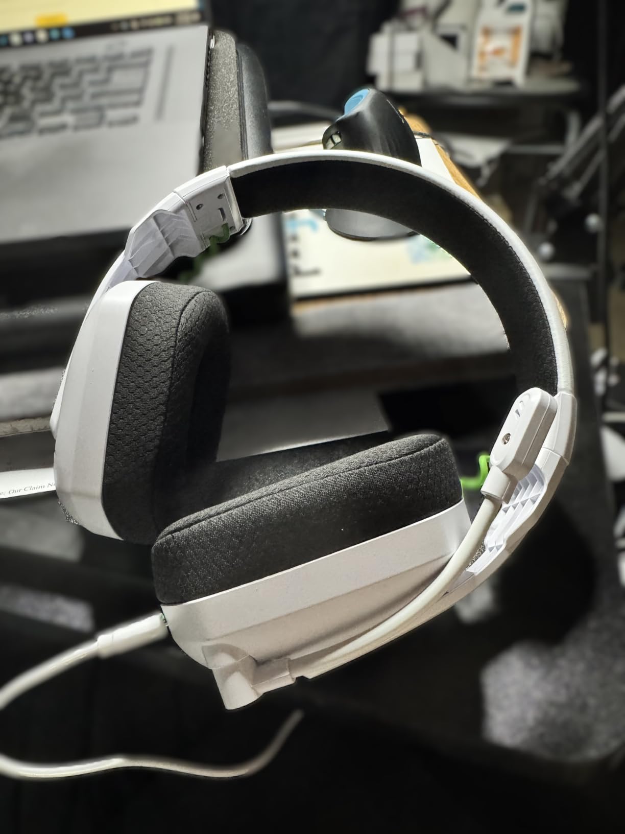 WESEARY Wireless Gaming Headset for PS5, PS4, PC, Switch| 20ms Low Latency customer photo 1