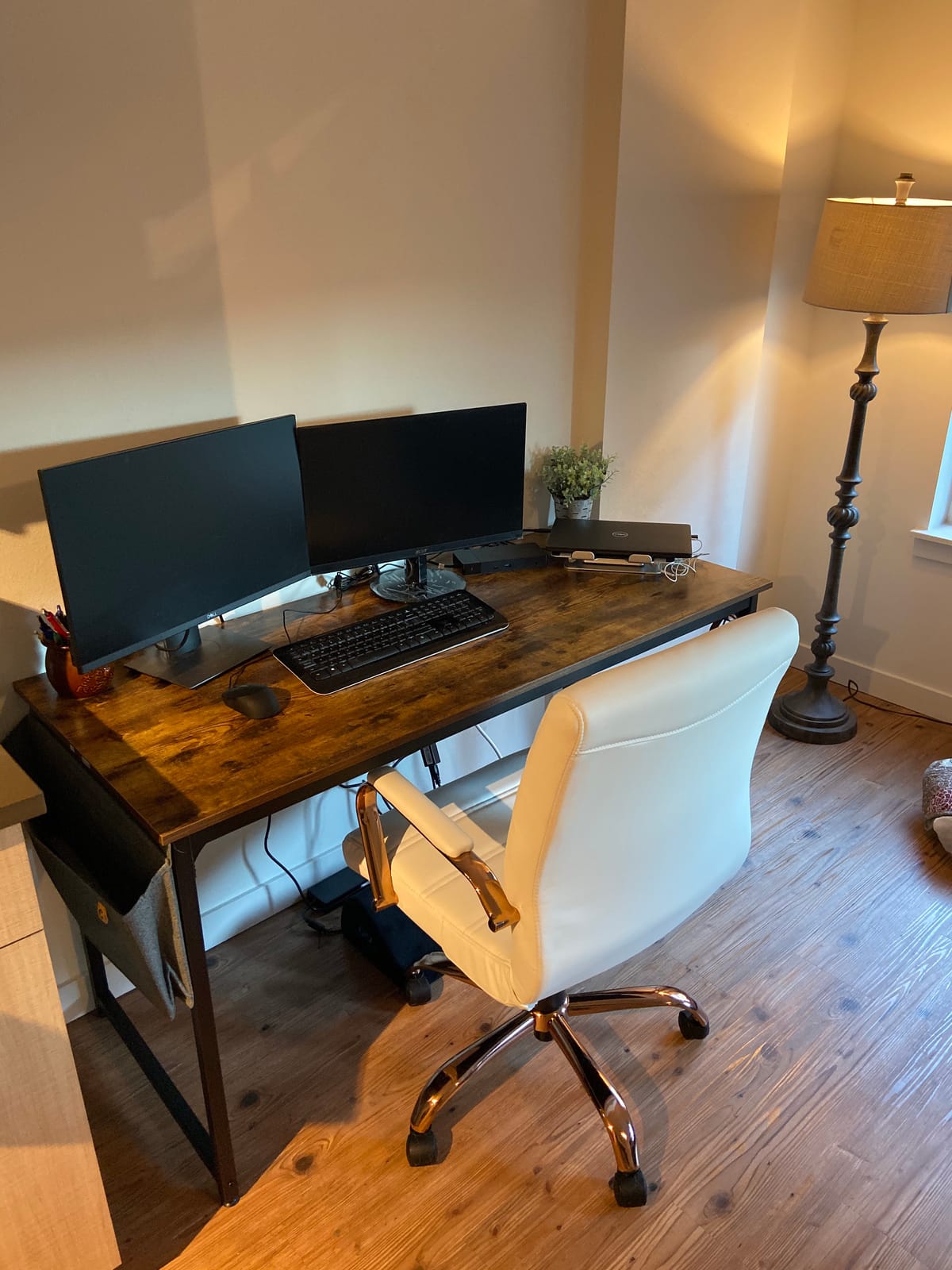 CubiCubi Electric Height Adjustable Standing Desk 48x24 Inch, Light Walnut customer photo 1