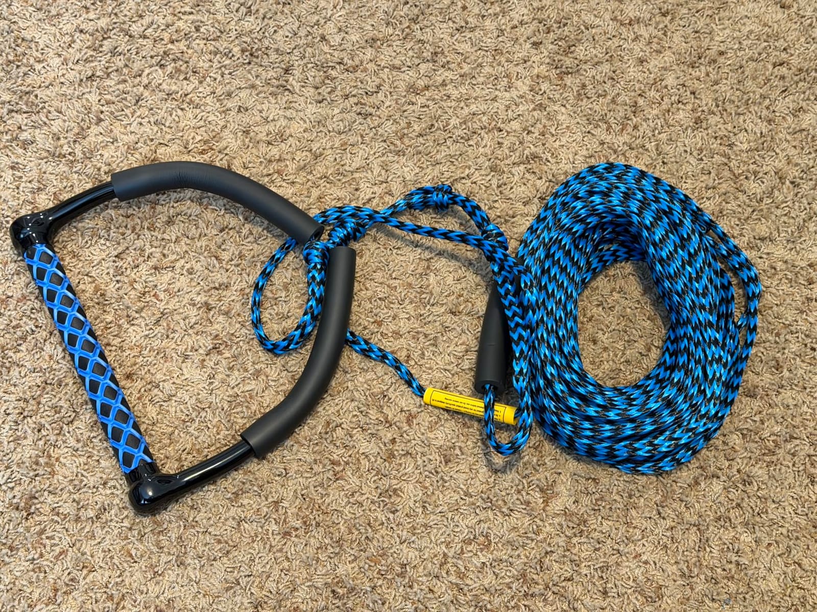 75FT Ski Ropes for Water Skiing, Floating Wakeboard Rope and Handle, Ski Tow Rope for Towable Tubing, Waterskiing, Wakeboarding, Kneeboarding customer photo 1