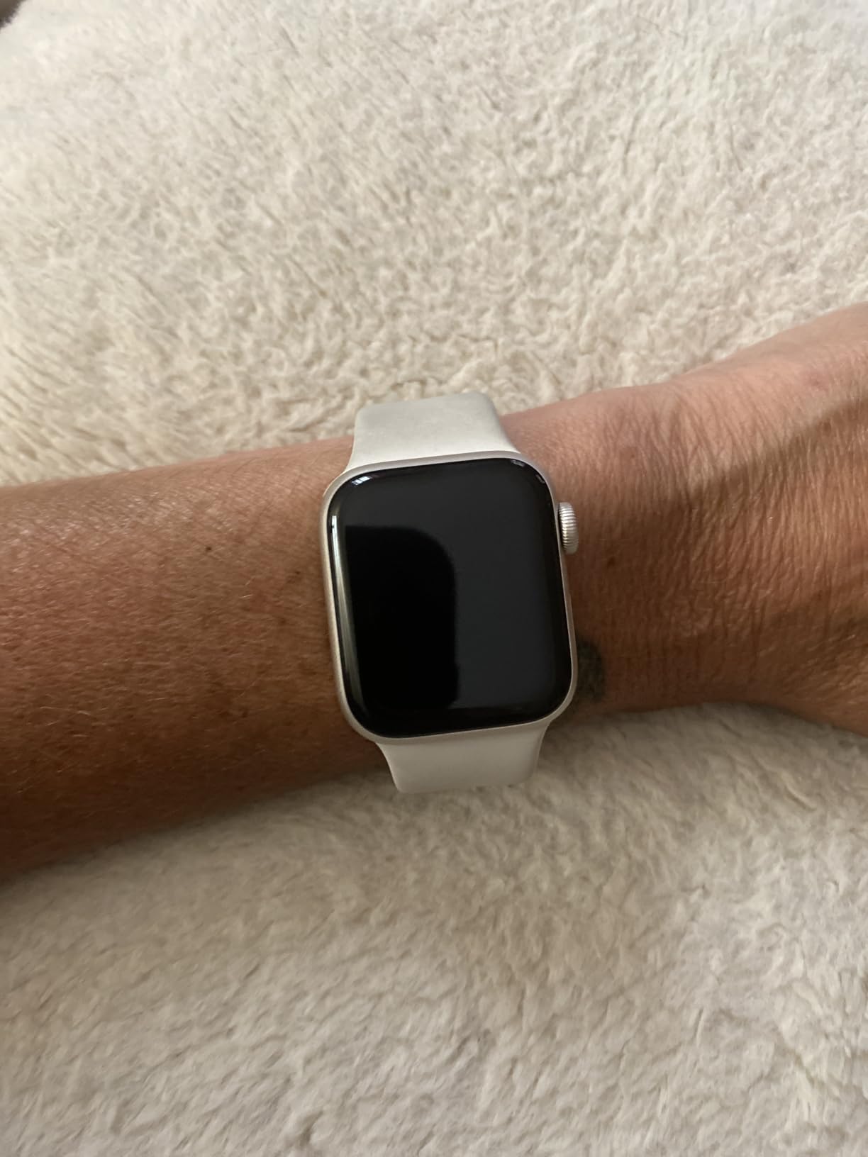 Apple Watch SE 3 GPS 40mm Smartwatch customer photo 2